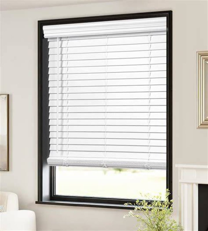 2 blinds in a row Foxella