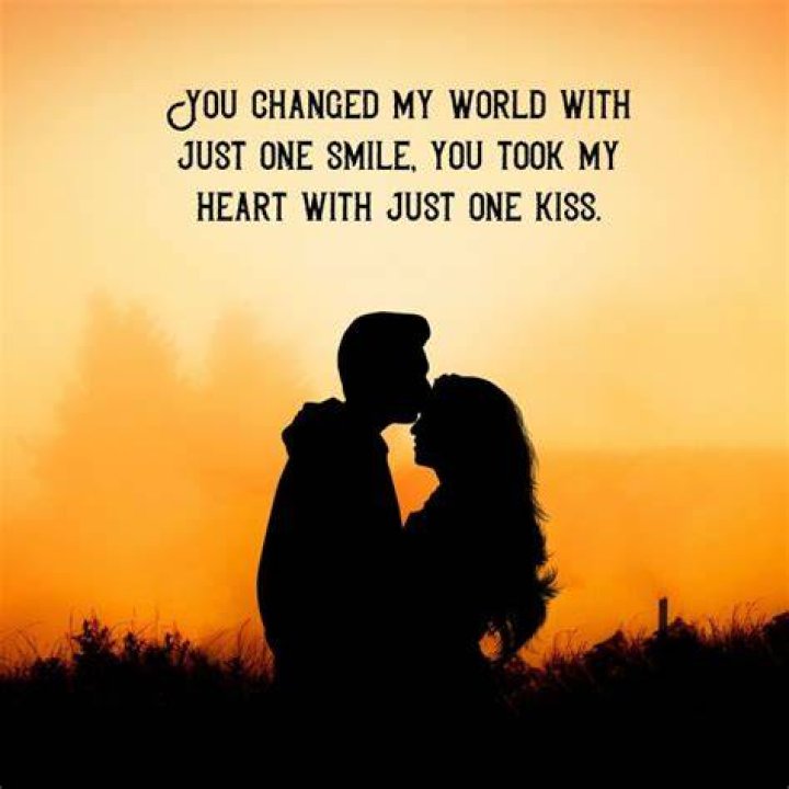 200 + Best Kiss Status & Quotes For Whatsapp, Instagram & FB (2023