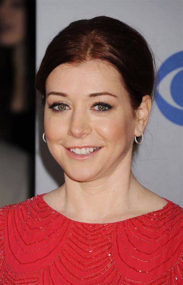 Alyson Hannigan to Star in CBS’ Matt DamonBen Affleck Comedy The