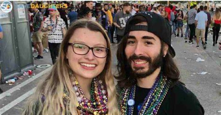 Charles White Jr Girlfriend, Wiki, Age, Family, Bio, Net Worth, Height