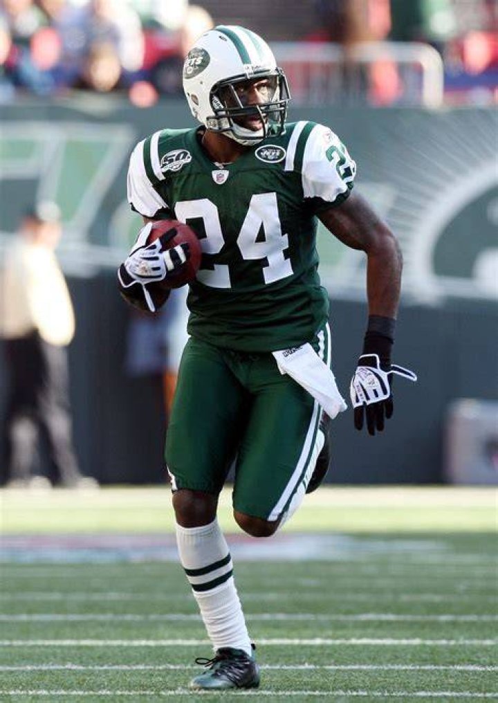 Darrelle Revis gets fatshamed by fans after legendary Jets CB&rsquo;s