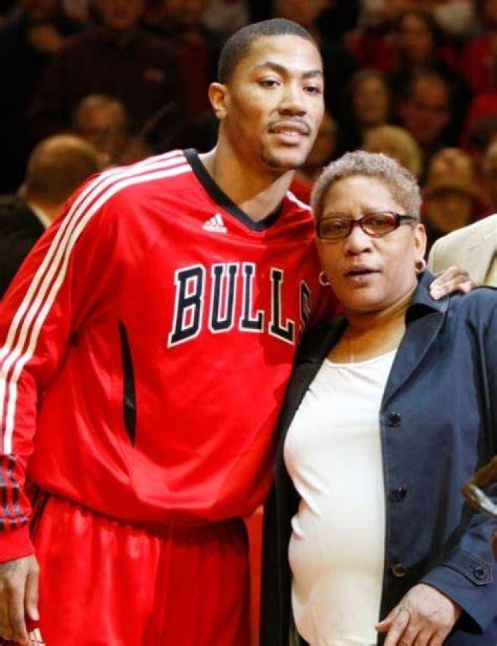 Discover The Parents Behind Derrick Rose's Triumph