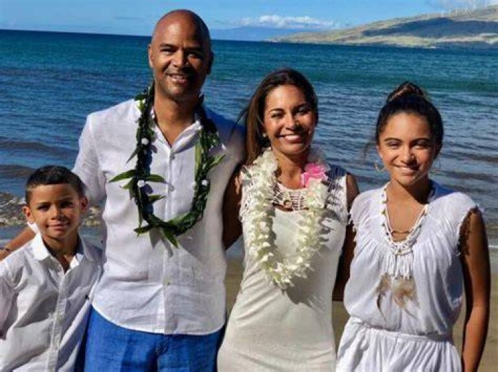 Dondre Whitfield Biography Wife, Parents, Net Worth 2021