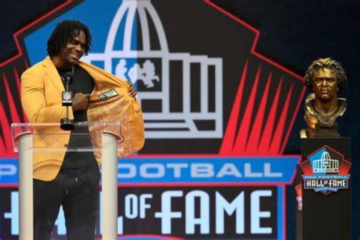 Edgerrin James delivers unique Pro Football Hall of Fame speech