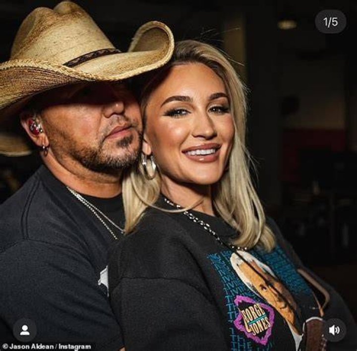Jason Aldean Bio, Affair, Relationship, Kids, Age, Height, Net Worth