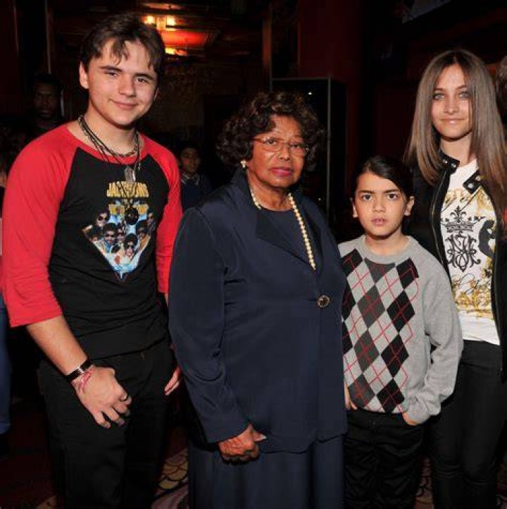Katherine Jackson regains guardianship of grandchildren as judge rules