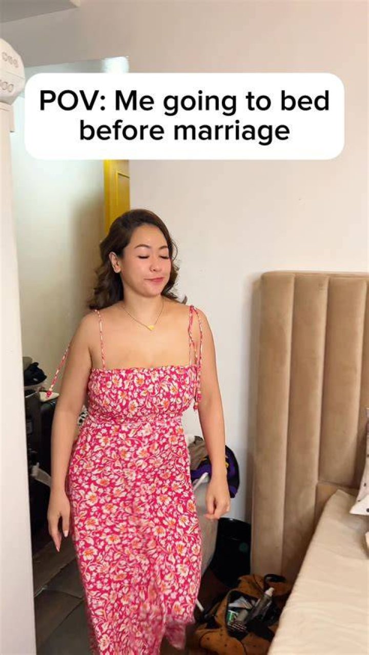 Laura Barron [Profiles] &bull; Instagram, Twitter, TikTok Foller