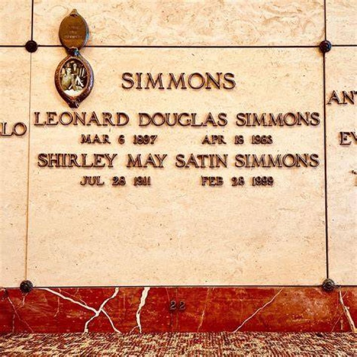Leonard Douglas Simmons Sr. (18971983) Find a Grave Memorial