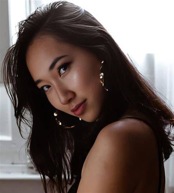 Luna Okko (Actress) Age, Height, Videos, Photos, Weight, Biography