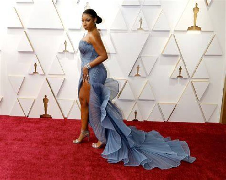 Megan Thee Stallion Height How Tall Is The American Rapper? Hood MWR