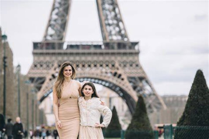 Mother and daughter Paris fashion week street style, Womes fashion