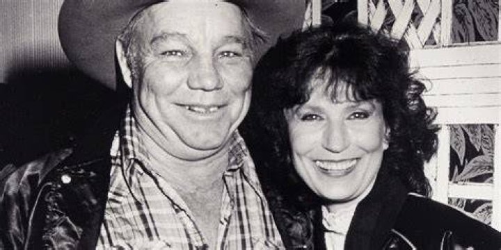 Oliver Lynn & His Famous Wife 'Had 48 Years Together' Everything We