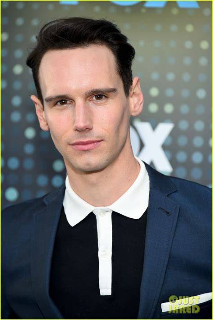 Photo cory michael smith comes out as queer 07 Photo 4052117 Just