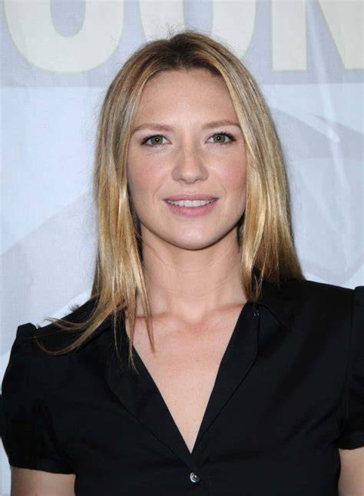 Picture of Anna Torv in 2022 Anna torv, Pictures of anna, Anna