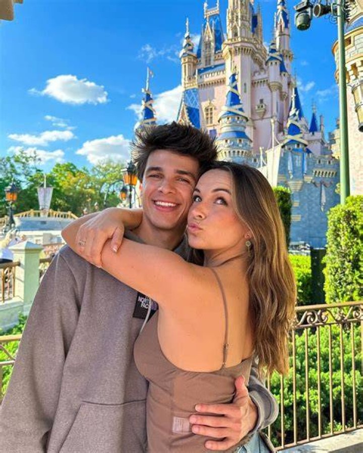 Pierson Wodzynski Net Worth Boyfriend Famous People Today