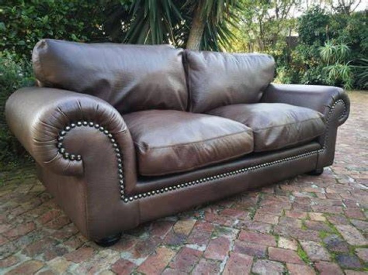 Secondhand Couches for Sale in Kuils River Gumtree Genuine leather