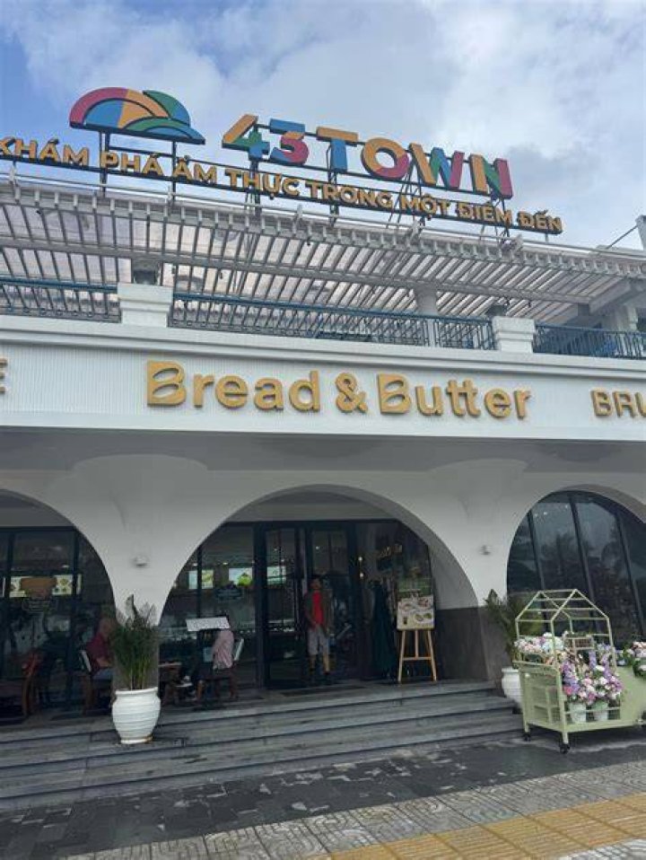 Stacy. Bread. Butter. And, the ENTIRE buffet. 🏿's Thread Reader App