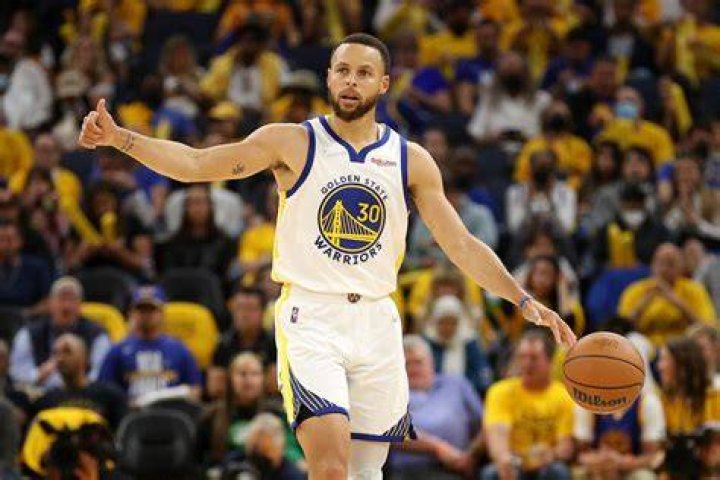 Steph Curry's Mom Sonya Curry Raising Fame Eagle 96.9 FM