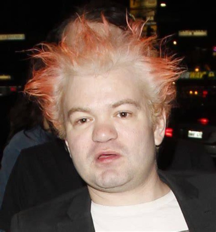 Sum 41 Singer Deryck Whibley Hospitalized with Pneumonia, Wife Says