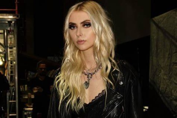 Taylor Momsen Age, Net Worth, Height, Boyfriend 2022