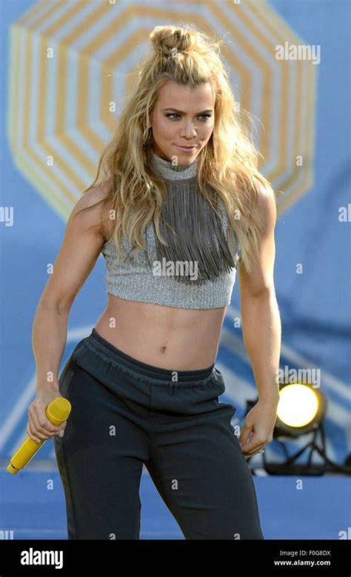 Who Is Kimberly Perry? The Perry Band Breakthrough The band perry