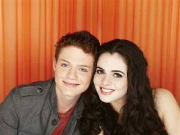 Who is Vanessa Marano dating? Vanessa Marano boyfriend, husband